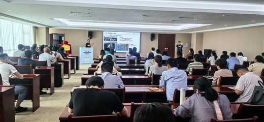 青島市工業(yè)和信息化局 賦能金融信息服務(wù)，助力產(chǎn)業(yè)轉(zhuǎn)型升級(jí)